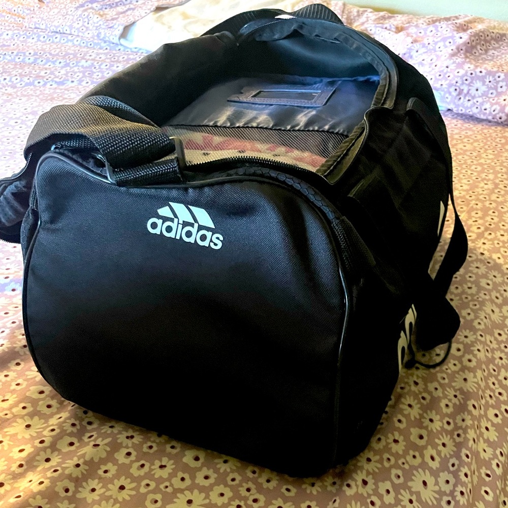 Adidas duffle S